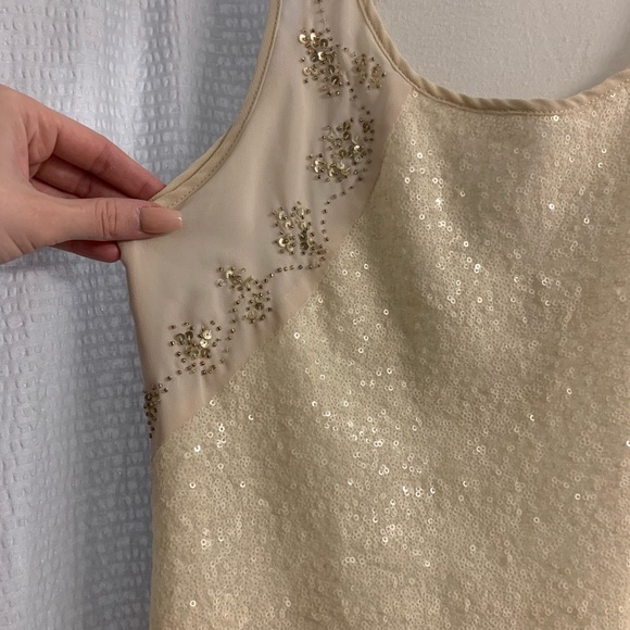 Tank - Picture 2 of 3